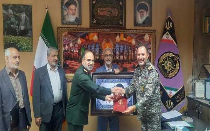 سردار موحد از خدمات امیر محسنی زرین تجلیل کرد سردار موحد از خدمات امیر محسنی زرین تجلیل کرد